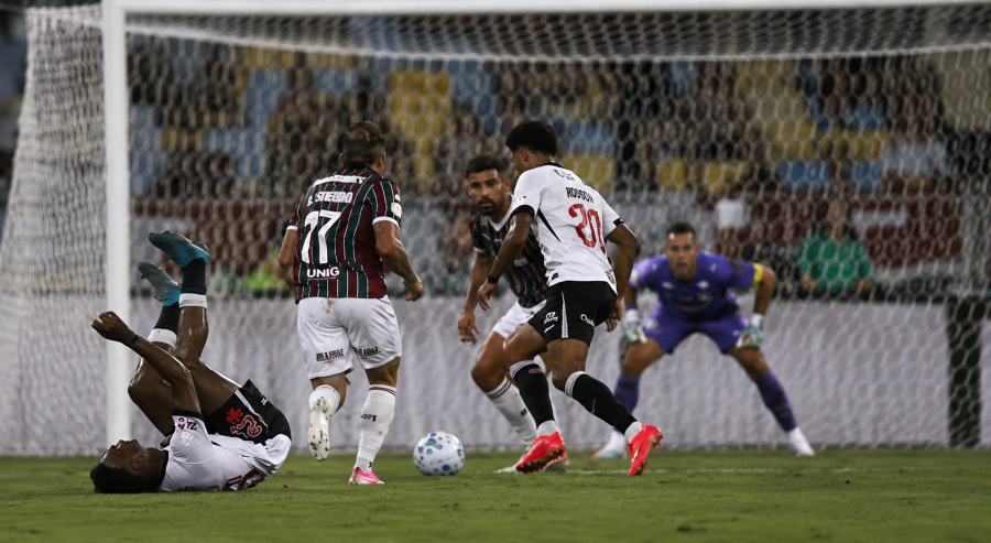 Vasco elimina o Fluminense e aumenta o desafio do Bahia na Fonte Nova